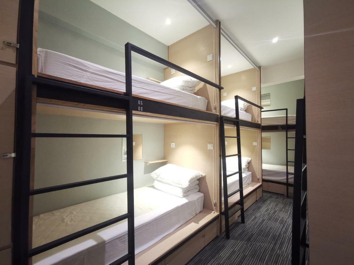 Attrus Bed & Breakfast Johor Bahru Bagian luar foto