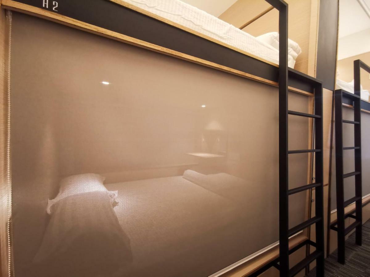 Attrus Bed & Breakfast Johor Bahru Bagian luar foto