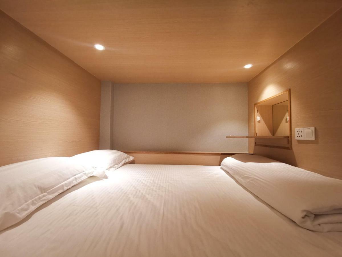 Attrus Bed & Breakfast Johor Bahru Bagian luar foto