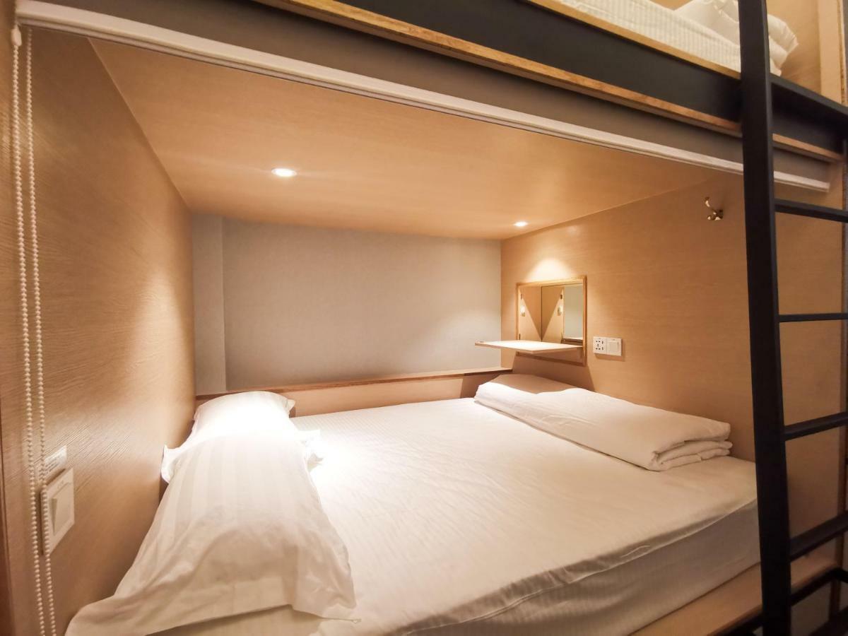 Attrus Bed & Breakfast Johor Bahru Bagian luar foto