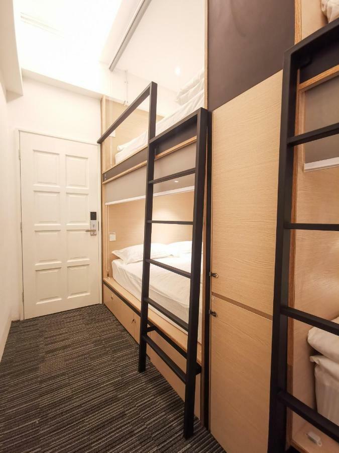 Attrus Bed & Breakfast Johor Bahru Bagian luar foto