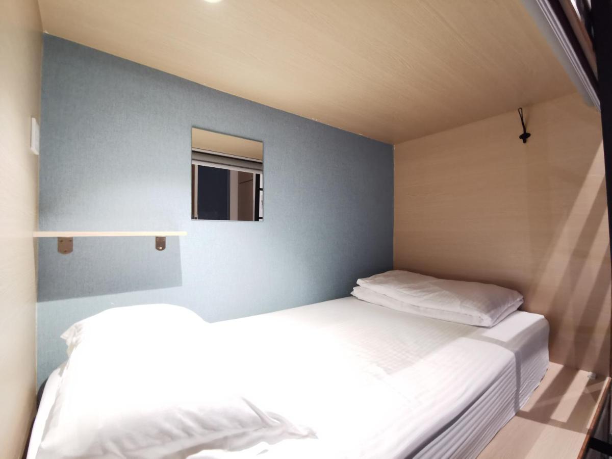 Attrus Bed & Breakfast Johor Bahru Bagian luar foto